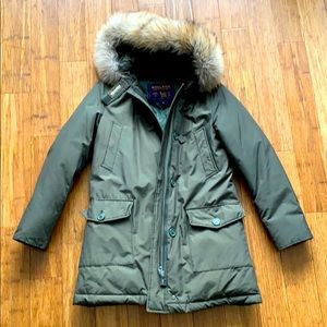 Woolrich arctic parka in khaki